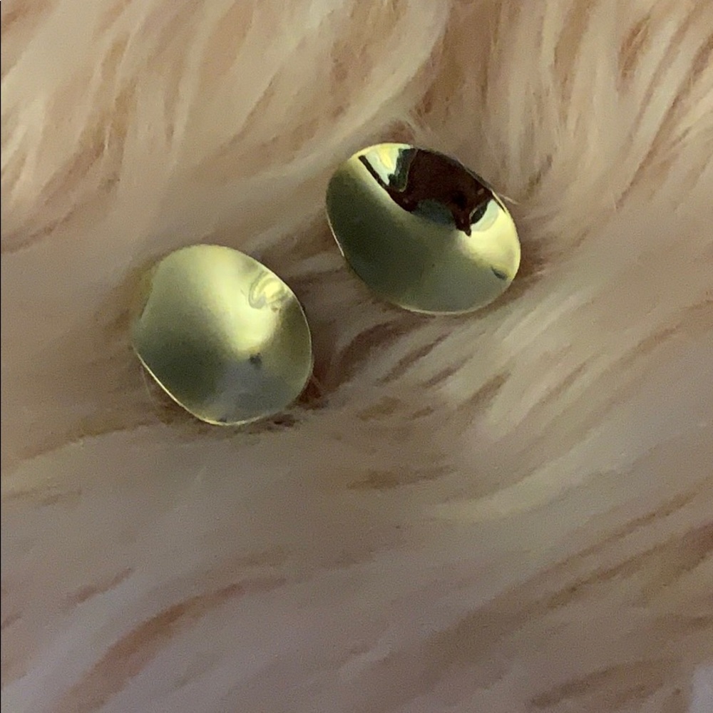 Vintage Gold Tone Clip Earrings